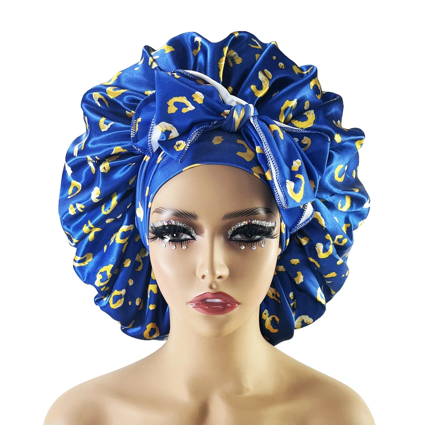 Ladies Knot Scarf Flat Cap – Printed Short Brim Casual Hat for Couples, All-Season Travel Wear