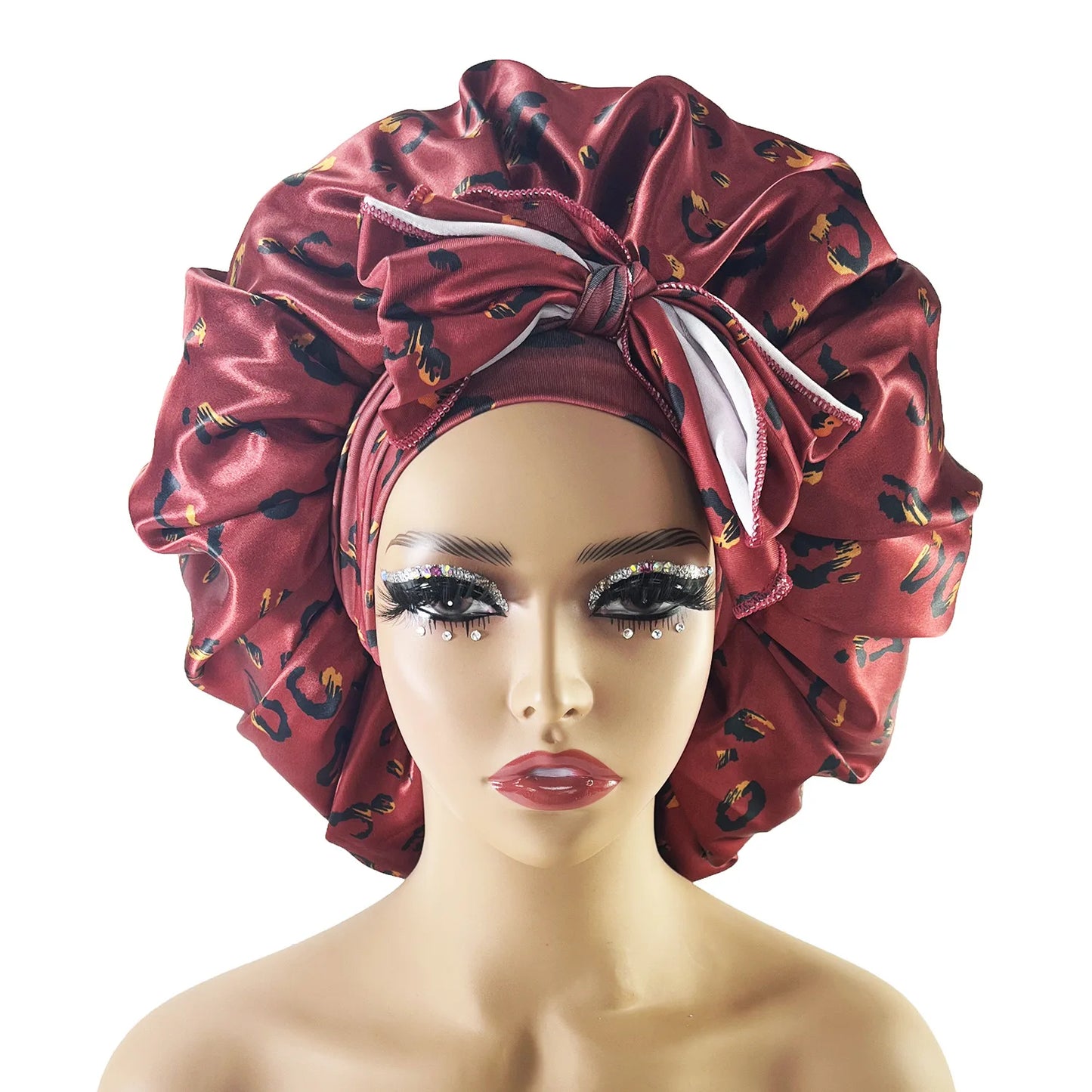 Ladies Knot Scarf Flat Cap – Printed Short Brim Casual Hat for Couples, All-Season Travel Wear